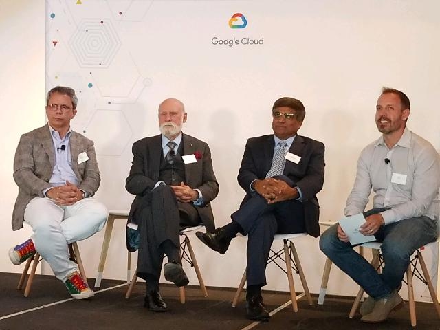 AzDataCenter's tweet image. Amazing Times Ahead! Thanks for ALL You do for the Tech Industry! @MarkIRC @Az_Energy #Google #GoogleCloud #AzDataCenter #DataCenter #SmartCity #AzSmartCities #AzDC20 #SWEnergy19 #AzEnergy