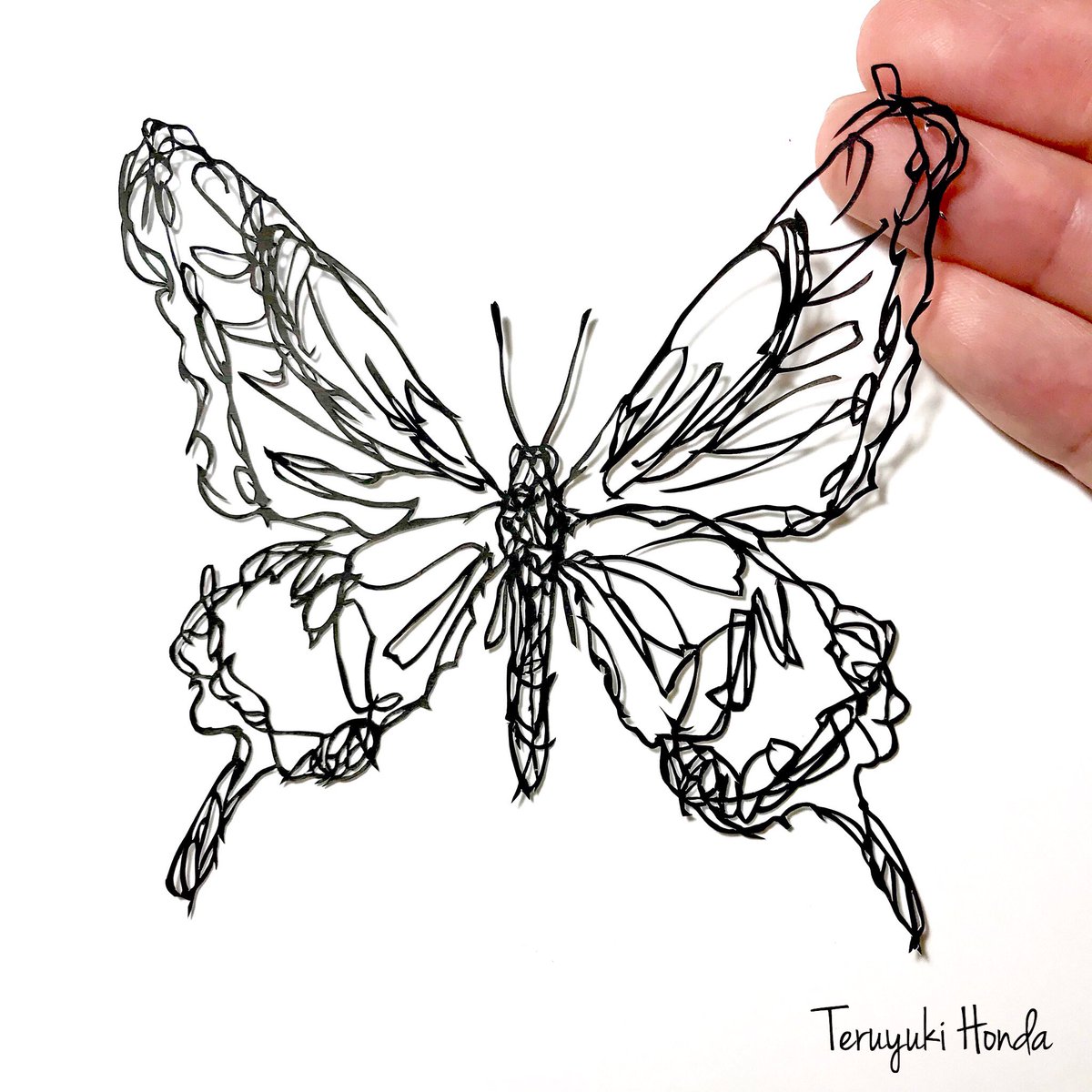 切り絵作家 Teruyuki Honda ミニ自在展弐 アゲハチョウ亜科 いわゆるアゲハチョウの切り絵 蝶は本当に難しい 図案 この一年でも作風が少しづつ変化しています 自分が気づいていることから 気づいていないことまで その時々の変化を楽しみながら