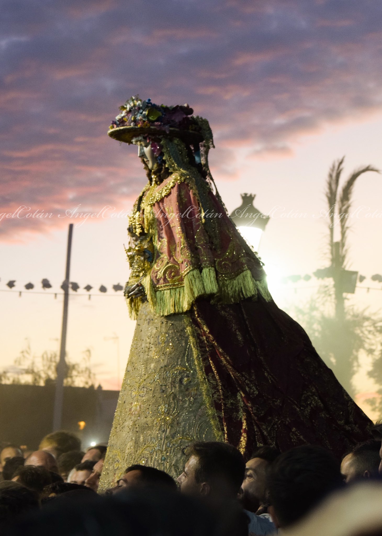 Cotánfotografía On Twitter Del Color Del Caramelo Tiene La Virgen La Cara Trasladorocio19 Venida2019 Virgendelrocio Pastora Rocio