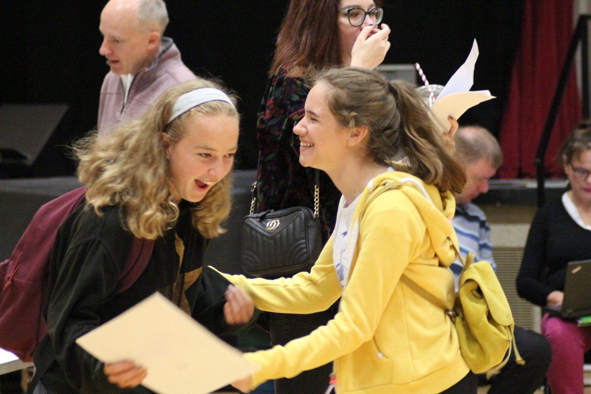 OxfordHighSch's tweet photo. Special congratulations to Ella (r), who worked so hard in #GCSEHistory and achieved a phenomenal result in return. Congratulations, also, to the History Department, who helped 86% of their students achieve a Level 9! 🎉🥳#GCSEResults2019 #GCSEmotion https://t.co/9ogNW4z2ND