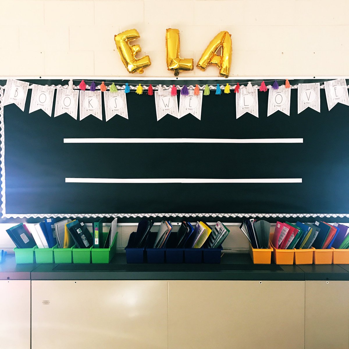 Excited to fill this bulletin board up with titles of #BooksWeLove throughout the year with our #40BookChallenge 🎉📚