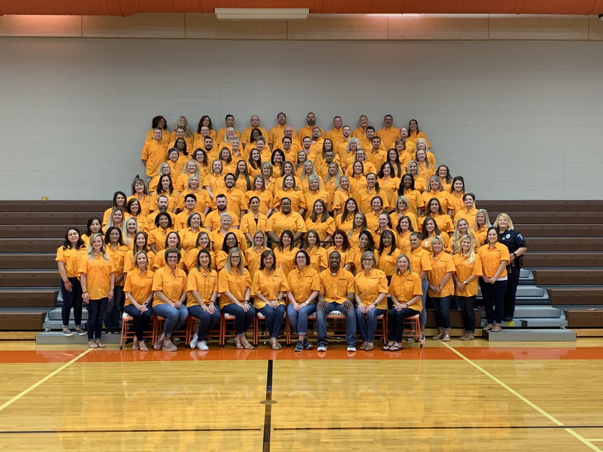 MrsBTeachs's tweet photo. So excited to begin year 13 with these people! #WeAreSalyards #CFISDspirit https://t.co/2e12SLTNYj
