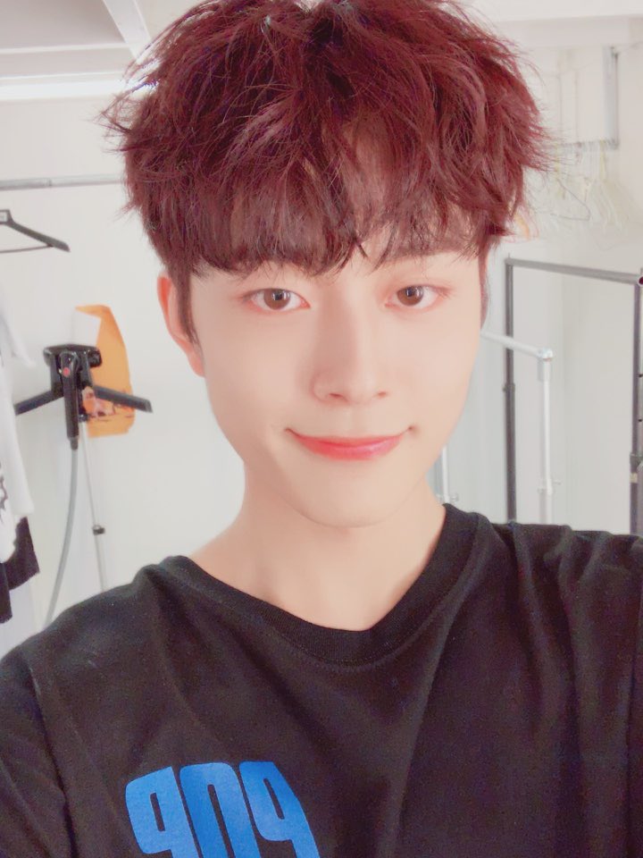[#유선호] 오늘 방송 너무 재밌었구 두번째 사진은 염색한거 잘나온 사진이에용~!!!!