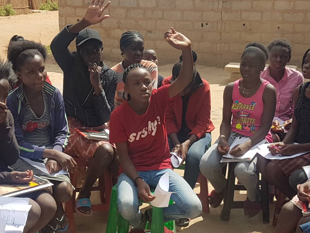 CopperRoseZM's tweet photo. Our #mentorship sessions with adolescent #girls on putting #leadership into action.
#Beautiful 
#Valuable 
#Empowered https://t.co/S0UnnyTiJd