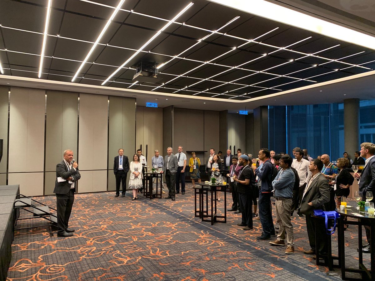 CHoSC18's tweet photo. Long time, no see! Great to see nearly 100 statisticians from across the Commonwealth coming to together to discuss how to produce better statistics for better decisions last night in the margins of @isiwsc2019 https://t.co/YiXxZOoRYQ