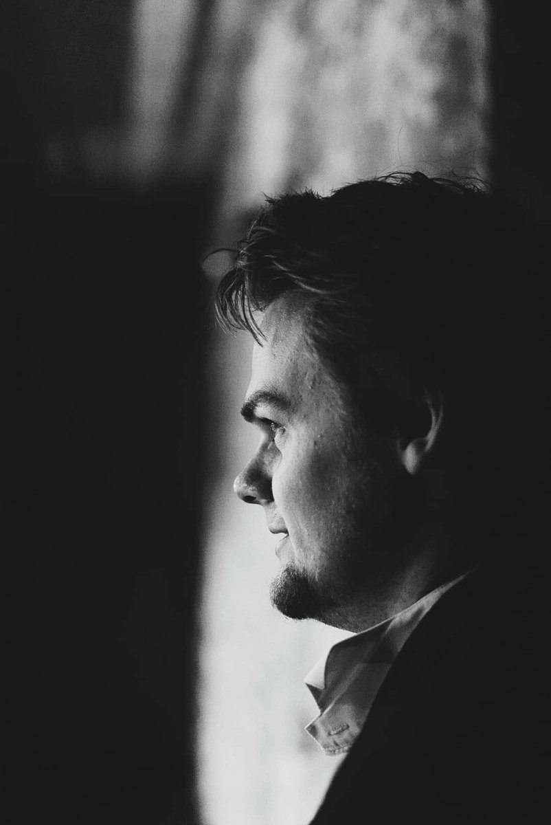 flatpackedthr's tweet image. Just 4 performances to go here at #HydeandSeek ⭐️ ⭐️ ⭐️ ⭐️ 

Come along to see one man play every role and cue all the tech in this unique and macabre take on Jekyll and Hyde. 11:30am Belly Button @FollowTheCow 
 #edfringe #edfringe19 #MakeYourFringe