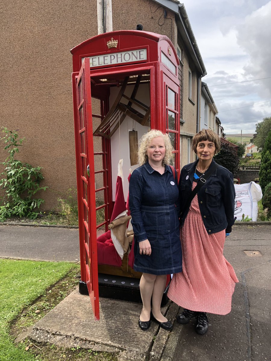 sca_net's tweet photo. Yesterday @ClaireBakerMSP visited 201 Telephone Box #Gallery in #Strathkinness #Fife. She met with #artist and #curator @WilsonLada and discussed how this #imaginitive project generates discussion in the #community https://t.co/BcpnxZYMMG