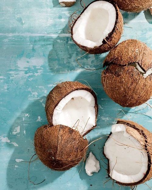 The medium-chain fatty acids found in coconut oil also possess antimicrobial properties that can help treat acne and protect the skin from harmful bacteria. We suggest <a href="/GuavaGold/">Guava and Gold</a>  as the products smell like coconut and smell delicious!