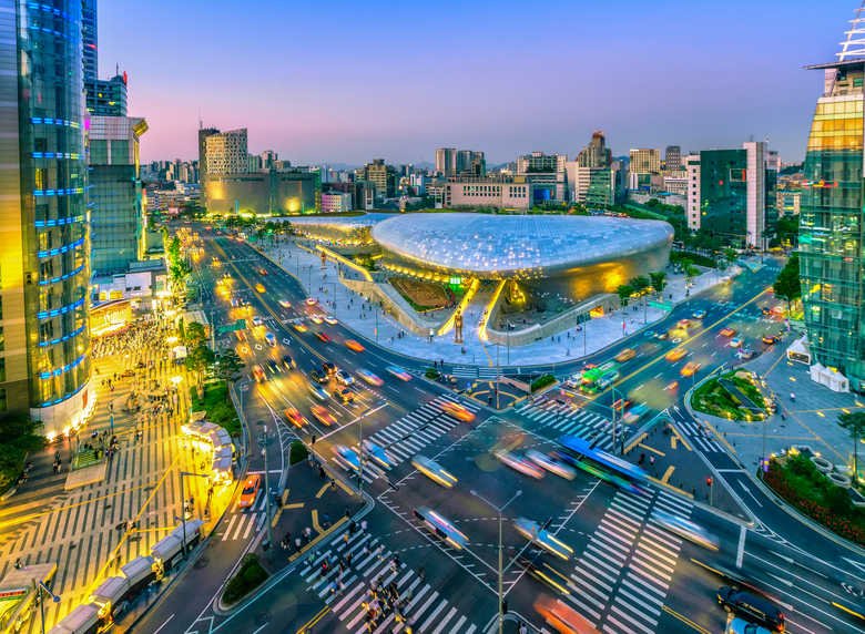 EXAGolo's tweet photo. With smart transportation services to greener buildings, #SmartCities are quickly revolutionising the way we think about urban living. @GigabitMag examine the top 10 smart cities from across the world... #IoT https://t.co/37uLrkA1XB
cc @antgrasso @TamaraMcCleary https://t.co/niOwak7oRn