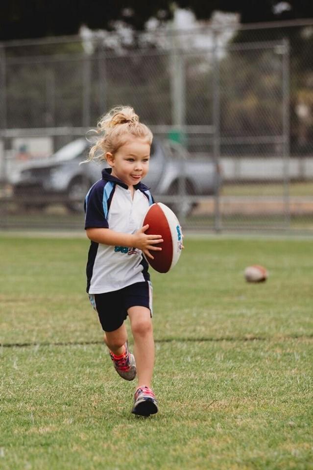 We're often asked if Rugbytots is for girls as well - ABSOLUTELY 😍

#rugbytots #thisgirlcan #notjustforboys