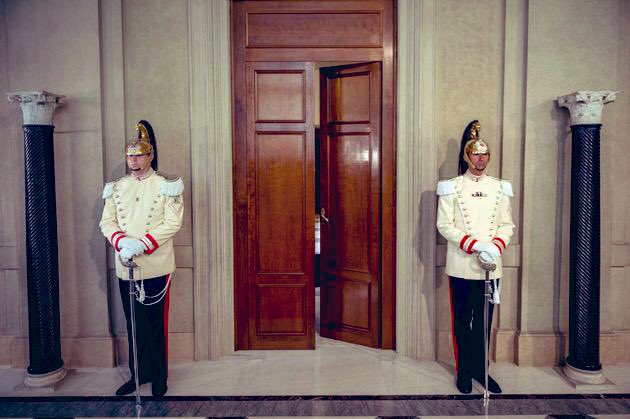 Bene richiesta di <a href="/GiorgiaMeloni/">Giorgia Meloni</a> su un governo di #centrodestra, coalizione che ha vinto tutte le elezioni dal 2018 a oggi. Ora anche <a href="/berlusconi/">Silvio Berlusconi</a> e <a href="/matteosalvinimi/">Matteo Salvini</a> rilancino! Mancherebbero 50 parlamentari? Presentiamo un programma coraggioso, e vediamo chi ci sta! #consultazioni