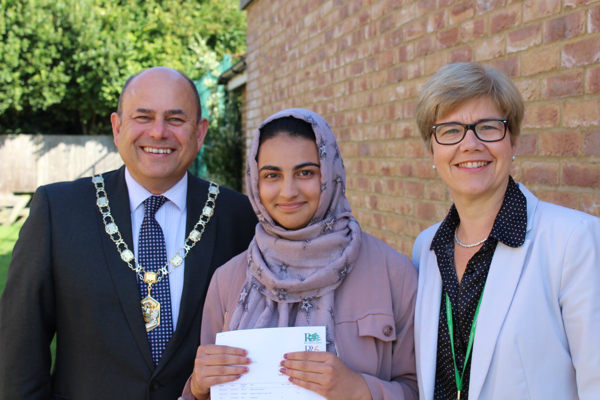 Ricards Lodge tweet media