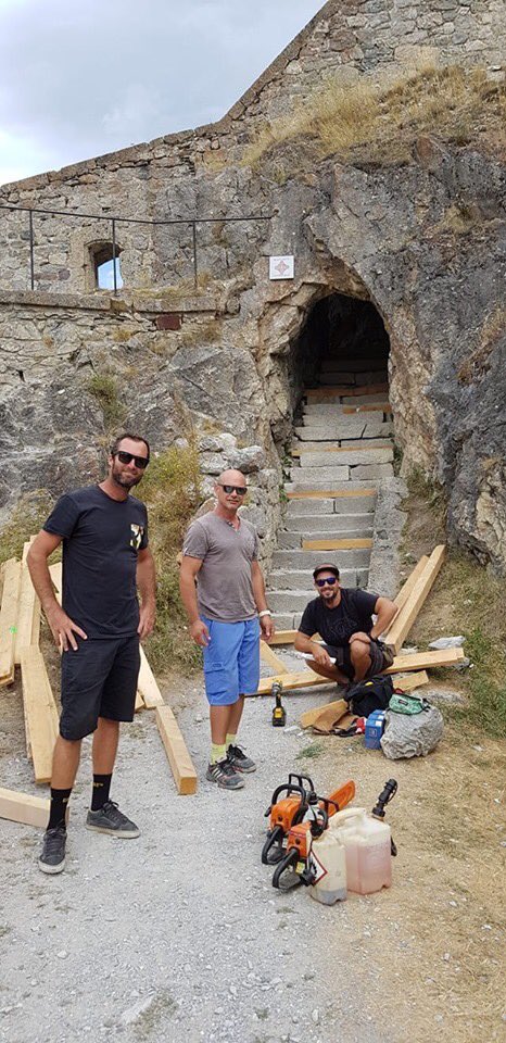 SerreChe_FR's tweet photo. [J-1] Préparation de la piste pour les #gravitygates ! https://t.co/dx7iAAOVlJ