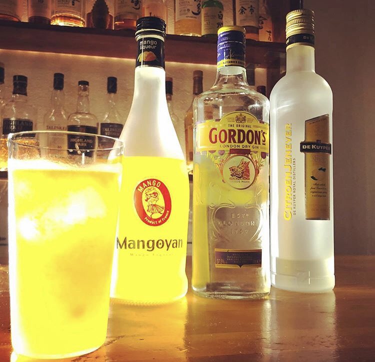 Bar Workahoiic 大阪梅田 A Twitter マンゴーのジンソニック フレッシュな風味を演出するトロピカルなジンソニック お酒が苦手な方でもお楽しみいただけるカクテルとなっております 大阪 梅田 曽根崎 お初天神 北新地 Bar ウィスキー みんなの