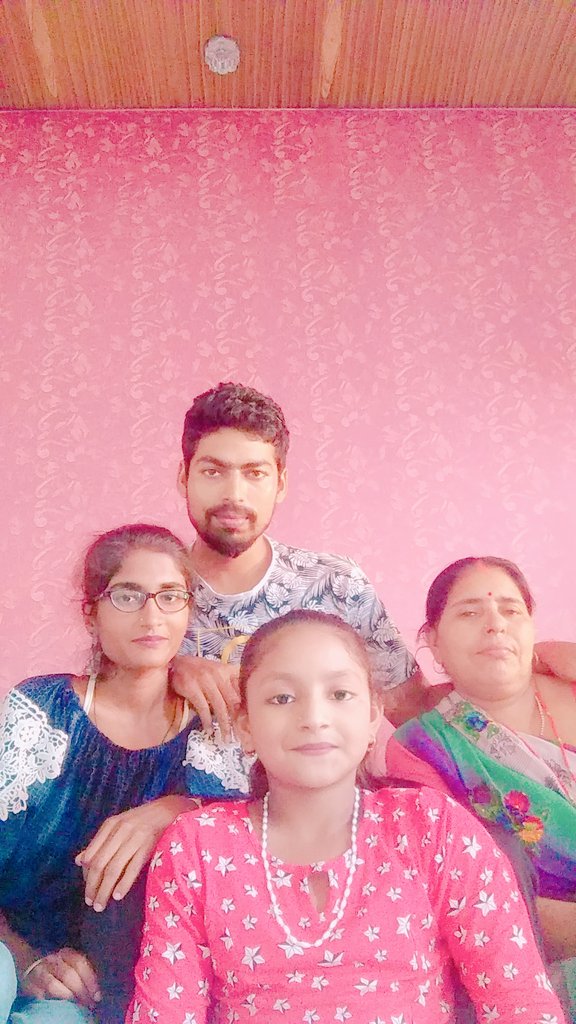 kundan312's tweet photo. https://t.co/Mh05xaQFVd