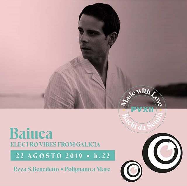 RasoEstudio's tweet photo. Hoy, jueves 22 de agosto, @baiucamusic aterriza por primera vez en Italia 🇮🇹, concretamente en Bari, en el marco de la 12a edición del #PerSeVisioni, con su show audiovisual.
Una poquita de pizza 🍕para el buche y un muchito de directazo para enamorar al público italiano https://t.co/eyKorkNkJS