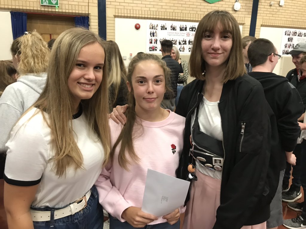 LMS_English's tweet photo. We’re incredibly proud of our Y11’s for achieving some outstanding results. Your fantastic effort levels paid off! Enjoy celebrating 🥳 #excellentresults #prouddepartment #gcseresultsday https://t.co/NsrowN5d8L