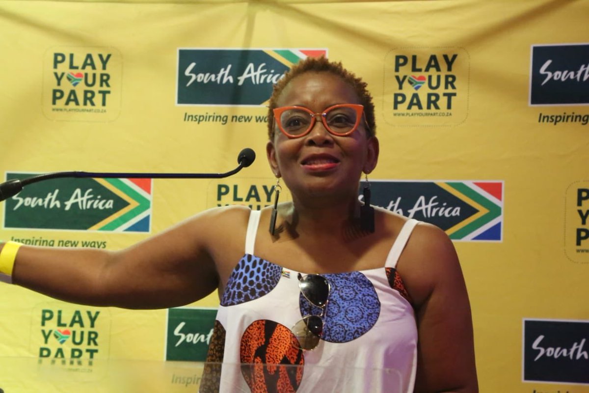 Brand_SA's tweet photo. βIf your heart and mind is not in living, you dieβ. Panelist Mathe Okaba, CEO of @ACA_SA displays the power of telling transparent stories. #NBatLoeries #TellBetterStories https://t.co/b1rWUA9CHX