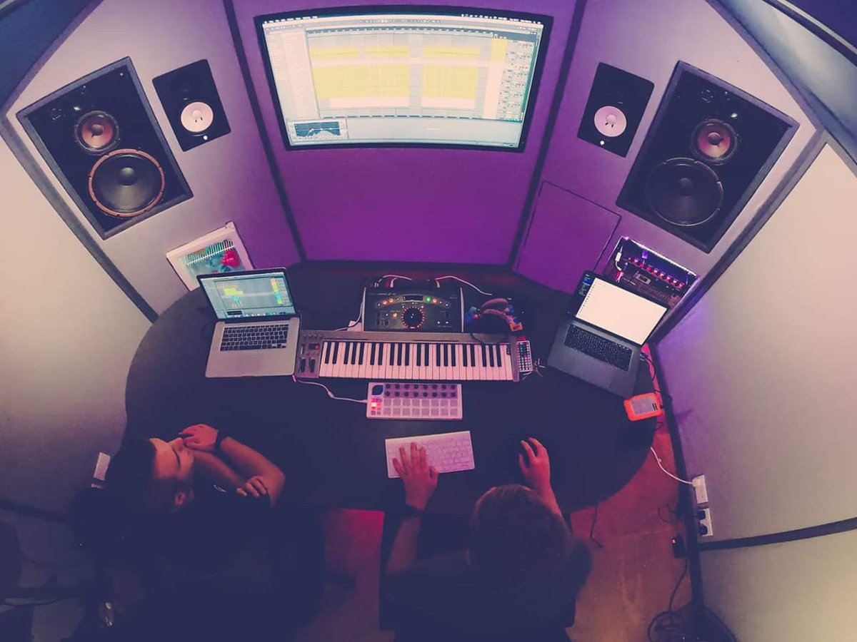 lostfocusuk's tweet photo. Plenty of music in the pipeline...🎵🎧 https://t.co/peVCjKDdIr
