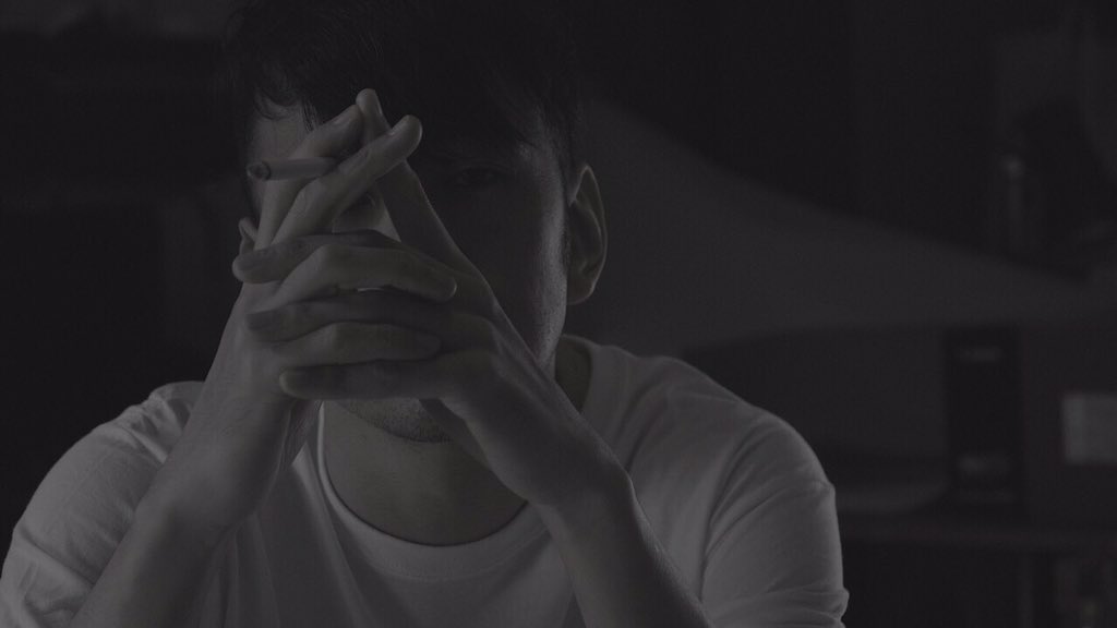 J_REXXX1986's tweet photo. アルバム(MONSTER)より

【わからないまま】

MV公開🌞

https://t.co/1wrvkSCx6k

監督 @SW50SP 

音楽 @DIGITALNINJA774 

コーラス@do_ra_queen_d https://t.co/cviZLlzzXF