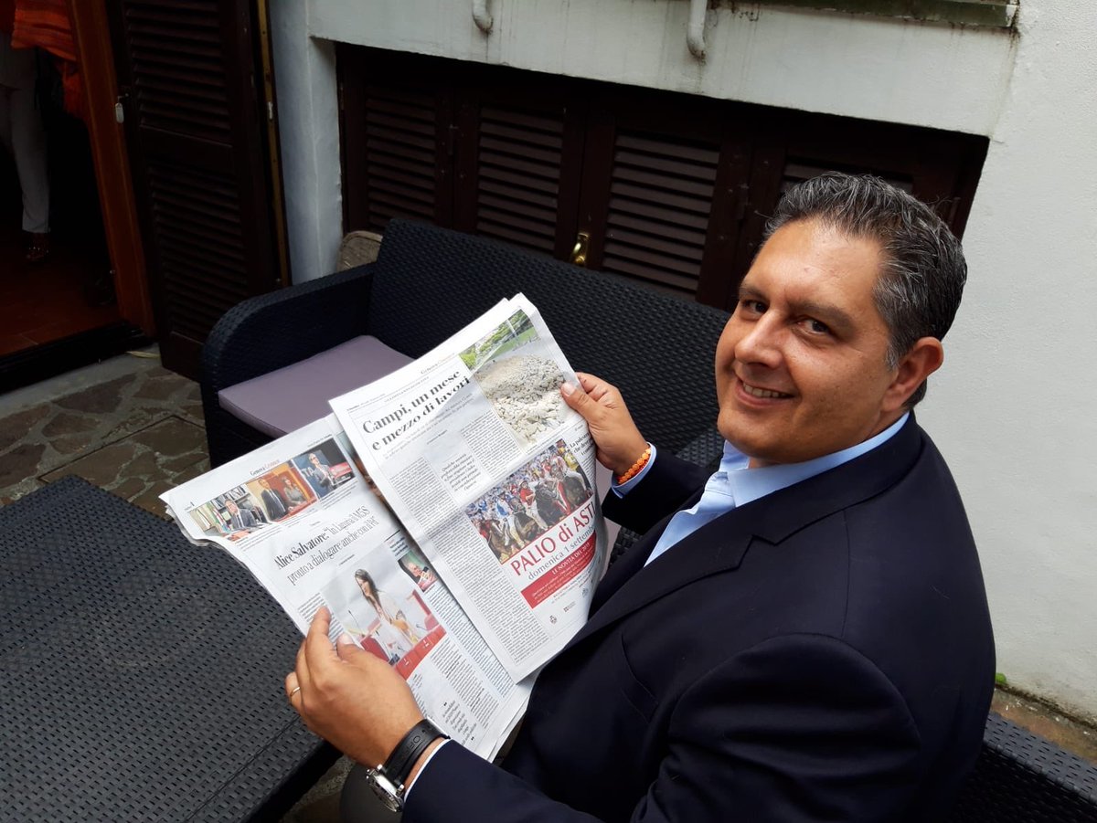 Volete la Liguria nelle mani della Salvatore, di Toninelli e della Paita?

#Toninelli, già con gli scatoloni fatti blocca la #Gronda autostradale di #Genova. Nello stesso giorno a mezzo stampa Alice Salvatore... leggi di più ➡️ instagram.com/p/B1dlvF-o74_/…

#cambiamoinsieme #gronda