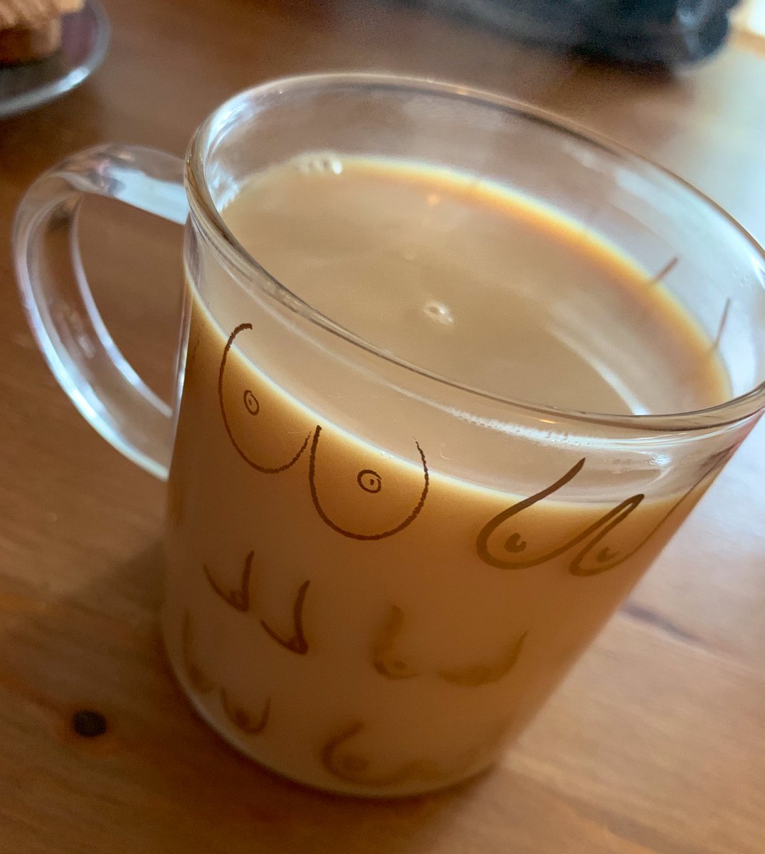 Miss_CherylHill's tweet photo. Love my new boobie mug! Anything that champions the differences in womenβs bodyβs π
#werealldifferent #bodypositivity https://t.co/j9MmwFrXAn