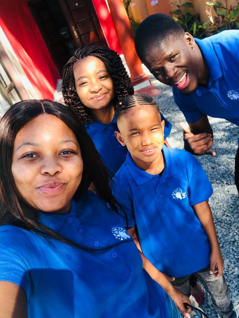 lillianmoremi's tweet photo. Hello #Francistown ... Peace. Love. Happiness. #STEMentors #YouthInAction #PassionProjects #USEmbassyBW #CareerCoachingBW https://t.co/NvOnXR00iH