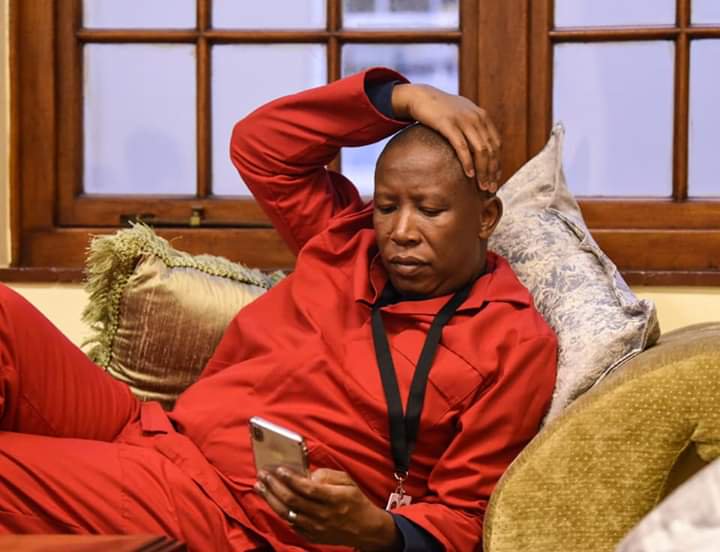 WhatsupRadiocom's tweet photo. @abe_malope @AubzThe_1st @lenhle9 @BATHABI06932949 We are part of it not physically but emotionally bro😂😂 https://t.co/GvPVjefLoM