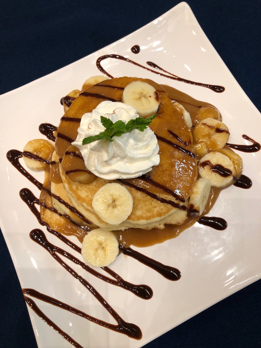 AngieCheak's tweet photo. This is how we rock Elvis Presley pancakes for our residents at the Willows of Harrodsburg!! #chefsroll #lovincookin https://t.co/lpUBPAAdR6