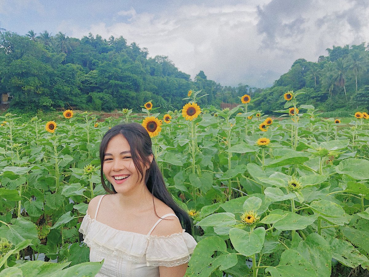 iamjoshuagarcia's tweet photo. Entry ko for todays episode, wala ako picture sa farm ko eh, kaya si aling emma muna. 😅 #TheKillerBrideBlameGame https://t.co/03IPk6r2O9