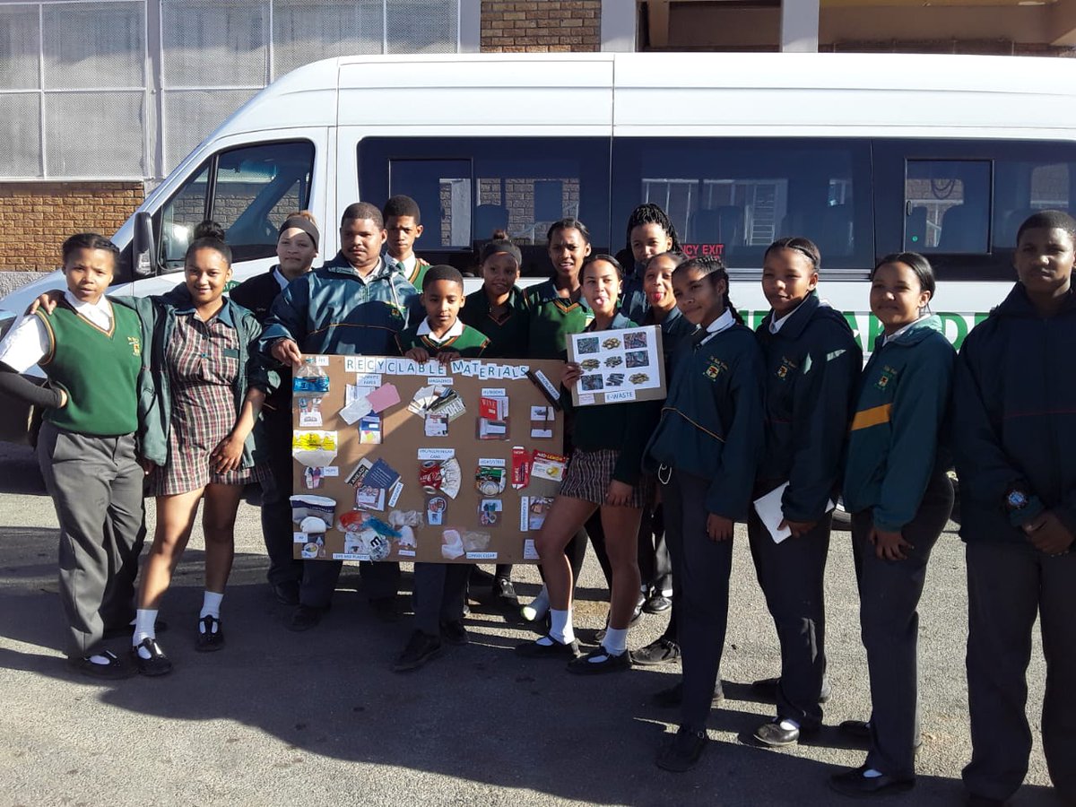alfra_cox's tweet photo. @De Rust Futura recycling champs... https://t.co/xIQUnWij8C
