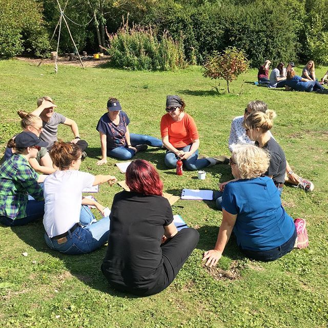 SchoolWild's tweet photo. How can you use nature to reduce stress in the workplace? @sussexuni getting creative at their #team #wellbeing day.
#schoolofthewild https://t.co/6SPG8Htrj5 https://t.co/b7y4SHNrcP