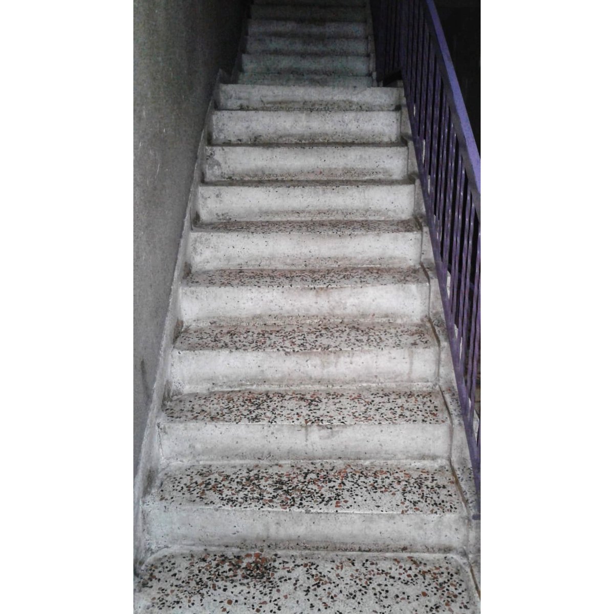 Aydınlar Apartmanı haftalık genel temizliği tamamlanmıştır. Apartman  sakinlerimizin iyi günlerde kullanmalarını diliyoruz.