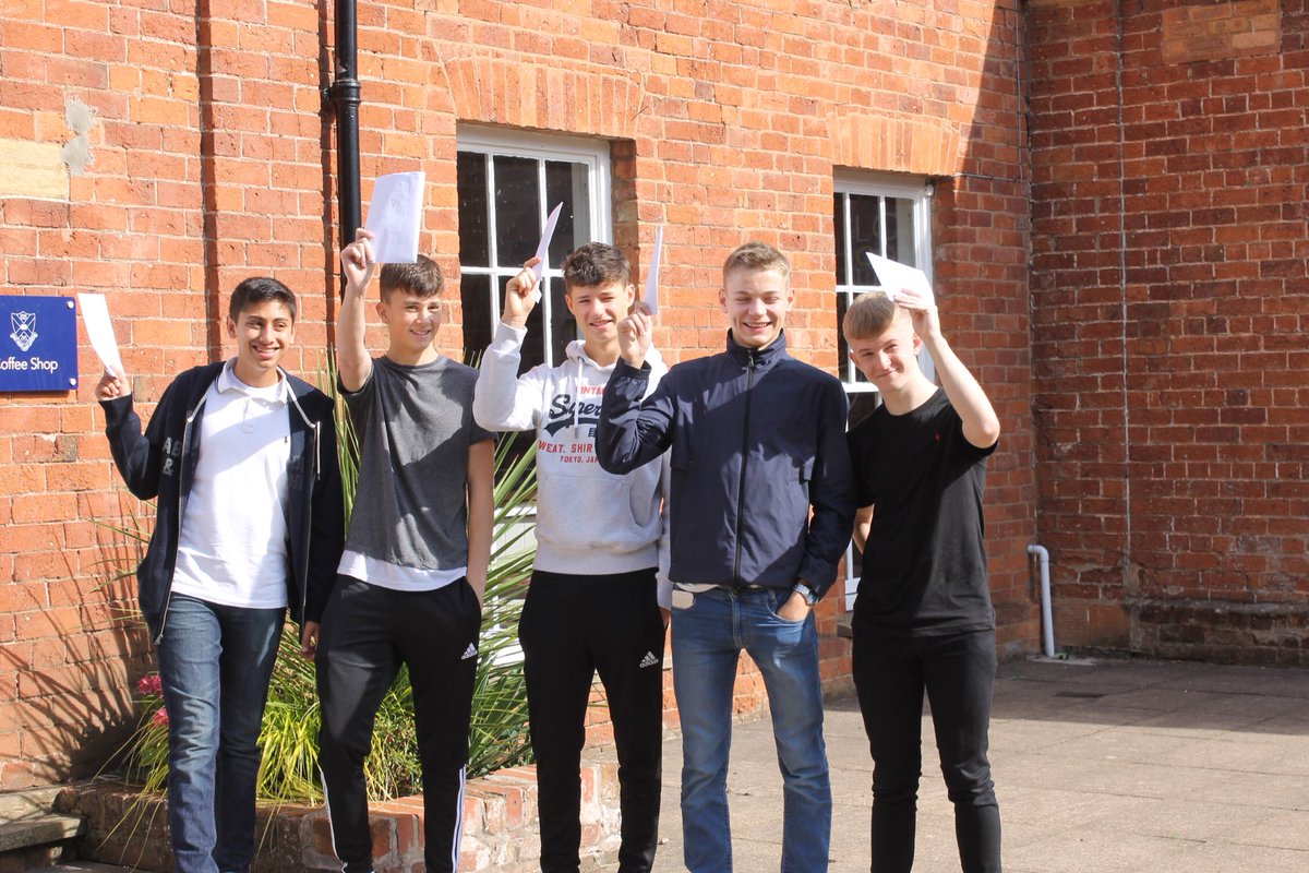 DCWilliams330's tweet photo. A strong set of GCSE results from our Year 11s with 75% achieving grades 9-4. A quarter of the year group gained the top grades 9-7. Well done all of you! 👏🏻 https://t.co/dRJzJcYqJl