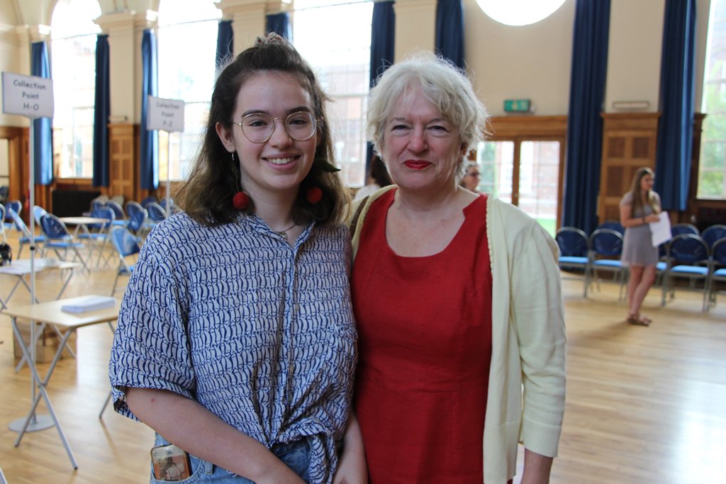 HeadingtonRye's tweet image. We are proud of all our girls today but a few deserve a special mention - well done Caitlin, Alexia, Hannah and Georgia @TheOxfordMail @ISC_schools @GSAUK @BSAboarding #GCSEresultsday #GCSES2019 #congratulations #headingtonschool #examresults read more ow.ly/r6a150vFnEz
