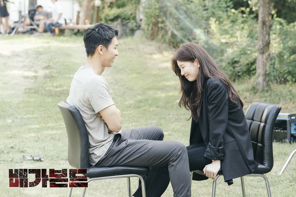 🔜 #Wonderland #Anna a "[PIC] 190822 Vagabond Still Cut 🎬 Go Hae Ri & Cha Dal Gun 😍 2019.09.20 https://t.co/QwIAcsqQSU" / Twitter