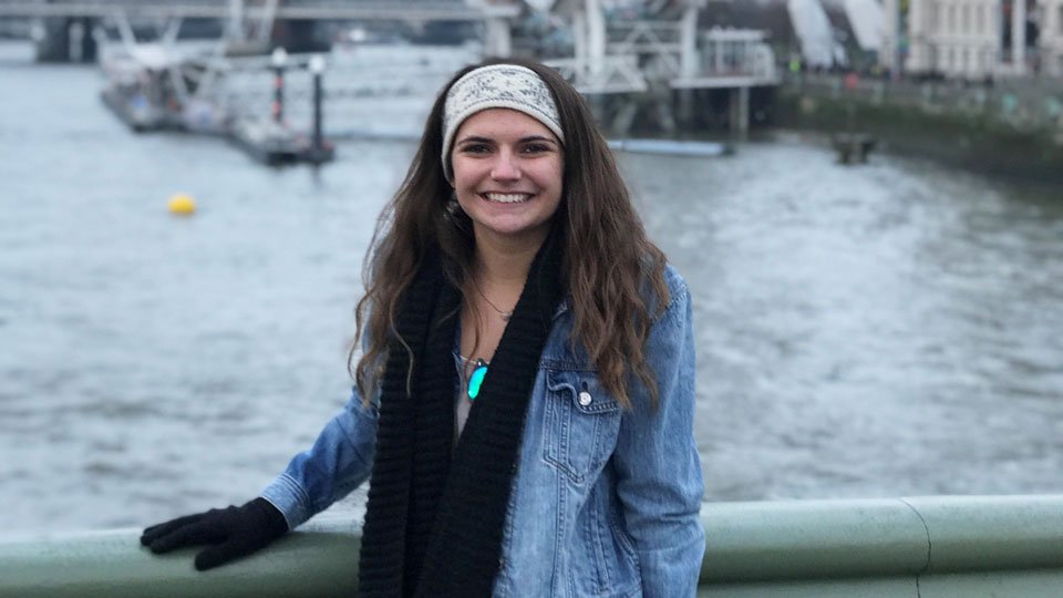 ReadingAbroad's tweet photo. That halfway point in any #studyabroad experience is a great time to reflect on achievements so far and what else you want to do. Read more about Kaitlan's Study Abroad Programme reflections in this week's #TestimonialTuesday piece! https://t.co/RHNaGnARNe https://t.co/5oAqD4M16Y