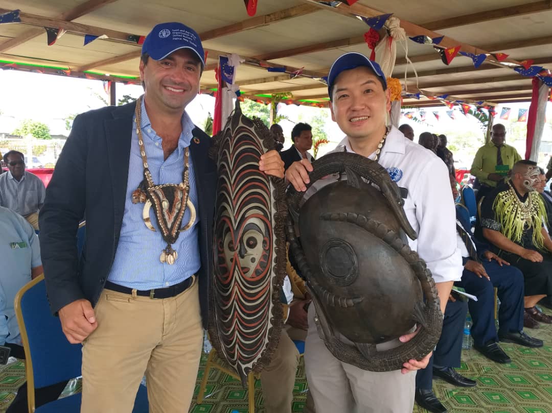 FAOinPNG's tweet photo. @UNinPNG Resident Coordinator @gianlucarampoll & @FAOinPNG Head of Office @keneth_shimizu at the Launch of the EUR 85 million EU "Support to Rural, Entrepreneurship, Investment and Trade in PNG" #STREITprogramme in Wewak, East Sepik #UN #FAO #PNGπ΅π¬ https://t.co/UTefvs0m3D