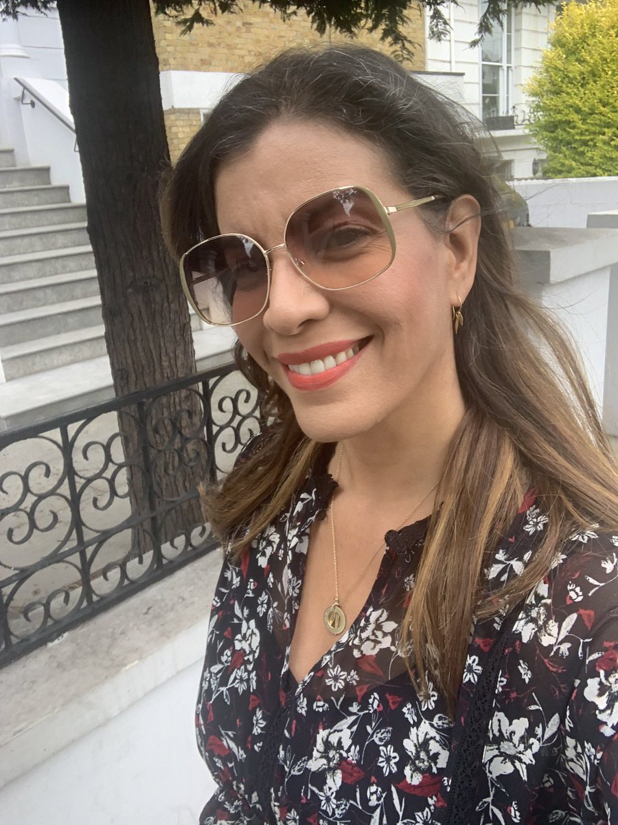 DeborahBrand's tweet photo. Suns out https://t.co/0d1NJRzxNe