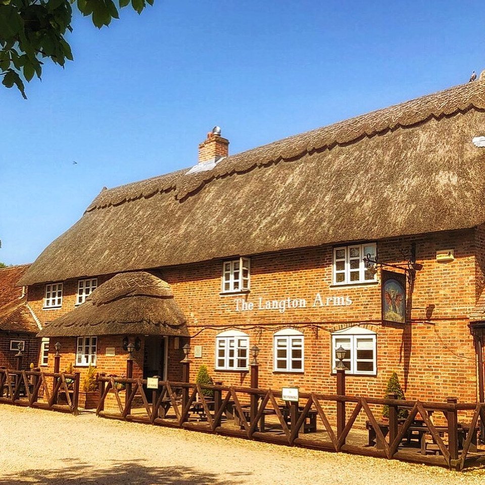 GoLocal_UK's tweet photo. Welcome to The Langton Arms ๐ New on the Go Local UK app
An award-winning traditional thatch Family Pub set in the heart of the stunning Dorset countryside.
https://t.co/TOFCpEddTo
#golocaluk #dorset https://t.co/YxXAg1SNr5