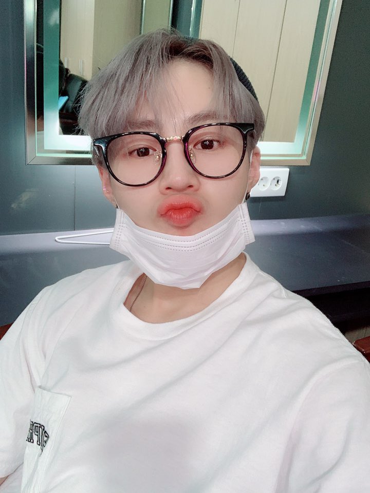 하성운 tweet media