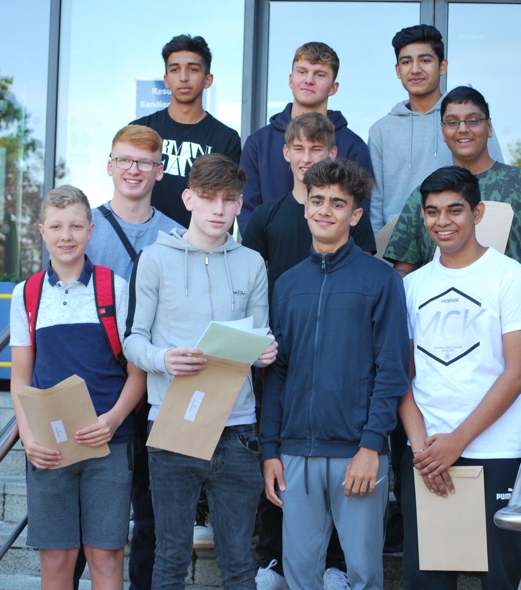 TrinityCroydon's tweet image. Congratulations to all our students on their superb GCSE results today! Read more: ow.ly/HXtt50vFpdZ #GCSEResultsDay2019 #Proud