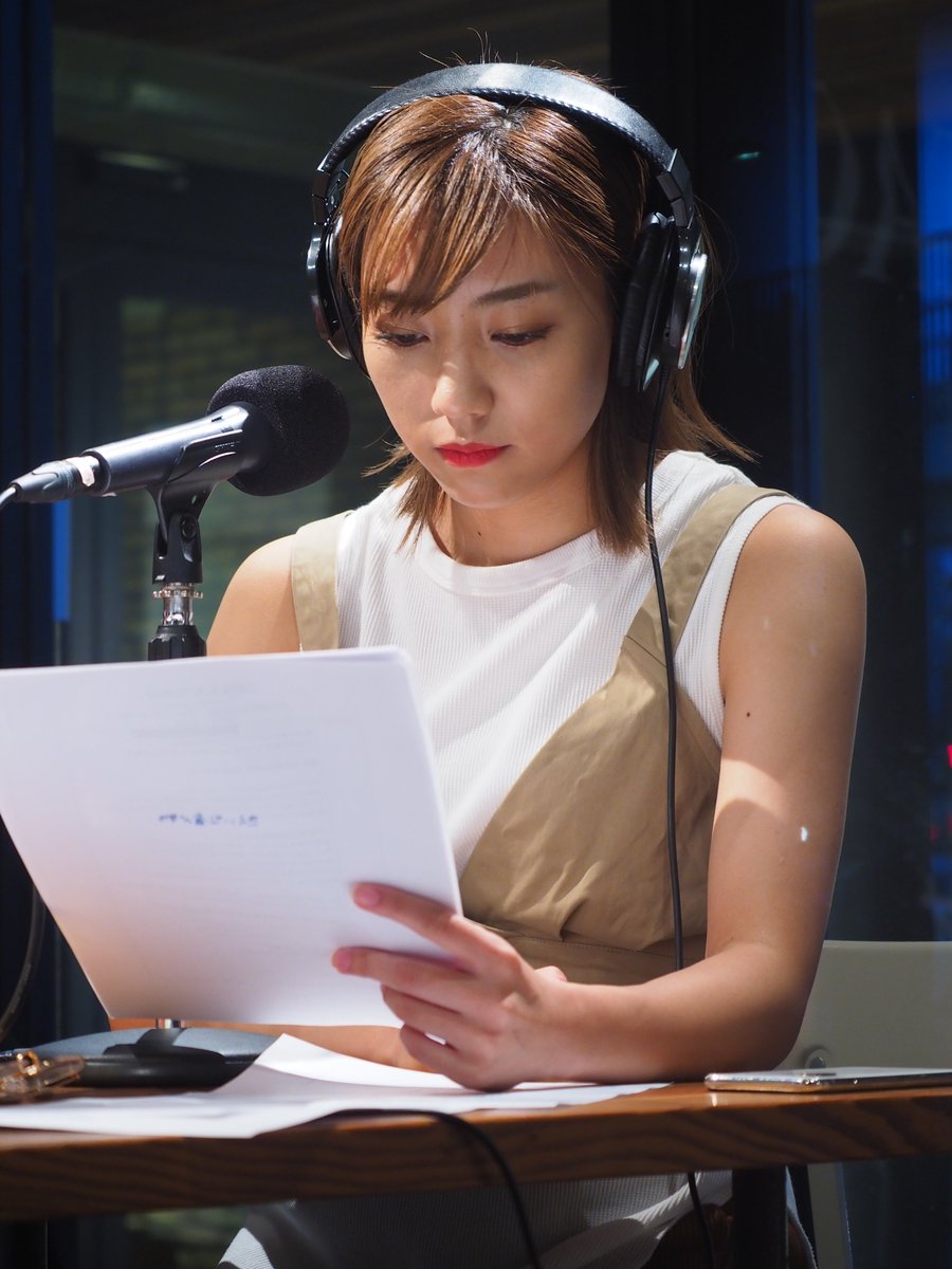 hiro_1218_201's tweet photo. 2019/8/22
kolme (@callme_official)
早坂香美さん
秋元瑠海さん
富永美杜さん
GIRLS A GOGO@原宿 BackStage Café Studio
毎週木曜18時~19時で放送中。
#kolme #BSCラジオ #ガルゴー #富永美杜 #MIMORI #kolme_photo #hellokolme https://t.co/bqKtuB70Bs