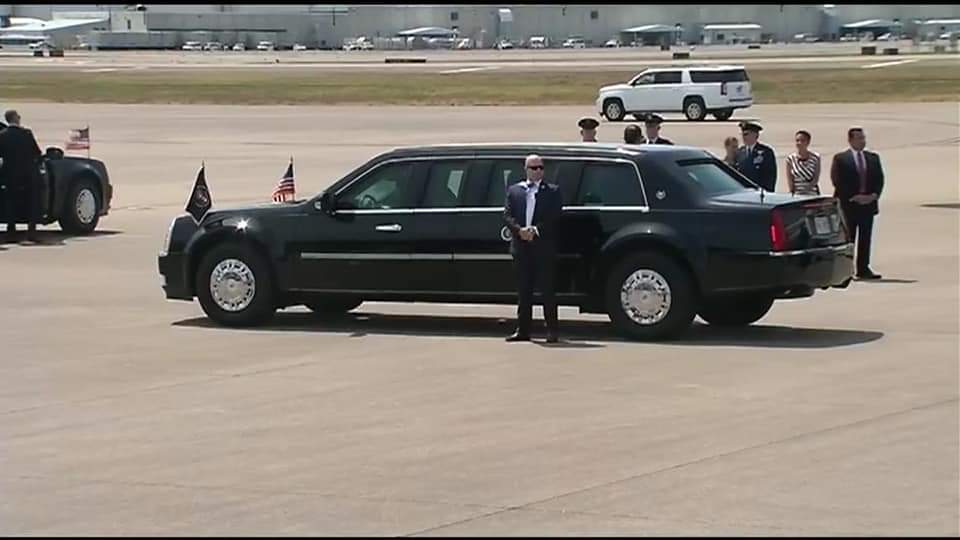 drjefffugate's tweet photo. Thank you @GovMattBevin for allowing me the distinct honor to welcome @realDonaldTrump to Kentucky this week. It was an amazing experience to ride with @POTUS in the Presidential Limousine "The Beast". We need to keep both our Governor &amp; President in office. https://t.co/jmIUU4w6TK