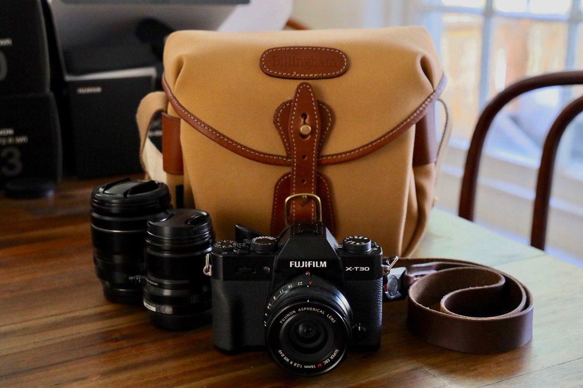 BillinghamBags's tweet photo. Take a look at @JustLuxe for Stinson Carter's @stinsoncarter review of the Hadley Digital bag. Read it here: https://t.co/HT4GoEQjcA #billinghambags #billinghamhadleydigital https://t.co/5egruOXZpv