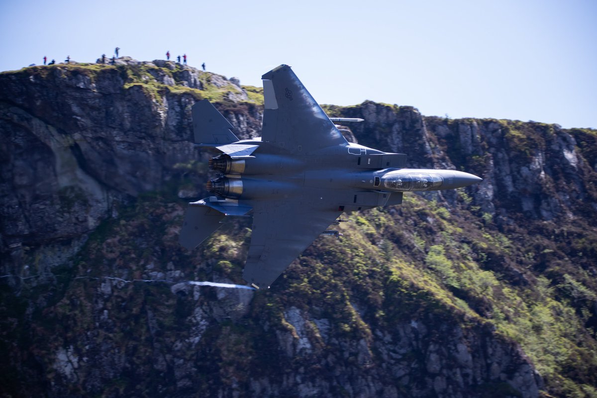 images_ag's tweet photo. USAF F15, low level training, Wales, UK as spotters look on from above.
@AlamyContent
 #alamypotm https://t.co/skDl53pakI