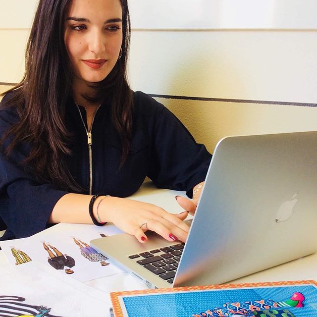 #makingof 
Tanti nuovi progetti sono nati e stanno nascendo tra i banchi di @harim_academy! Pronti a scoprirli?🤩
.
.
 #fashiongraduateitalia #piattaformamoda #basemilano #fgi2019 #fashionweek #potd #tbd #design #fashion #milano #fashionschool #fashio… ift.tt/2TYz5X8