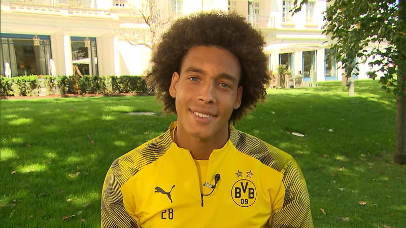 forumJuventus's tweet photo. Il retroscena di Witsel: "Con la Juve avevo già fatto le visite mediche, aspettai tutto il giorno in sede ma lo Zenit mi disse di rientrare in Russia" 🎙️ https://t.co/nBsurE8Ey4 https://t.co/ojjO0ouB19