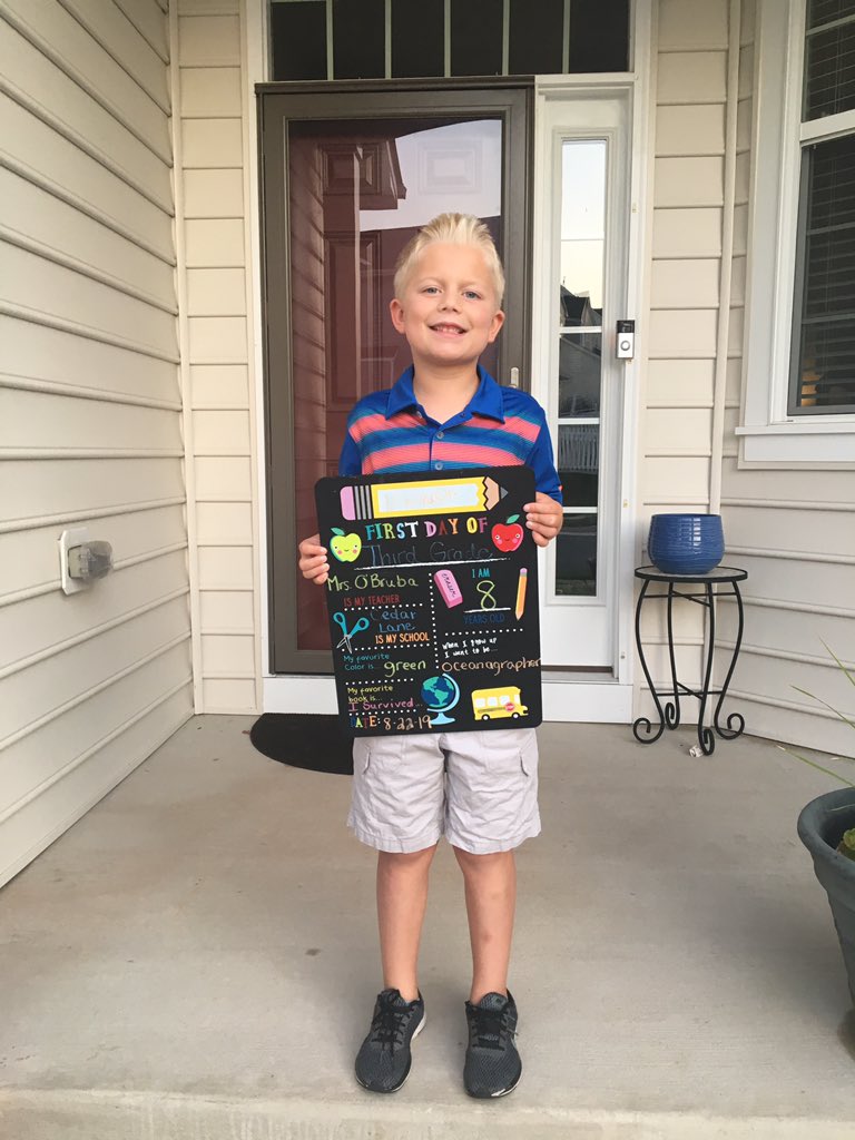 Iteach5th3's tweet photo. Ready or not it’s here! Excited for great years in first and third grade. Good luck to all our LCPS friends! #firstgrade #thirdgrade #yearsixteen https://t.co/ygnHYJCEm1