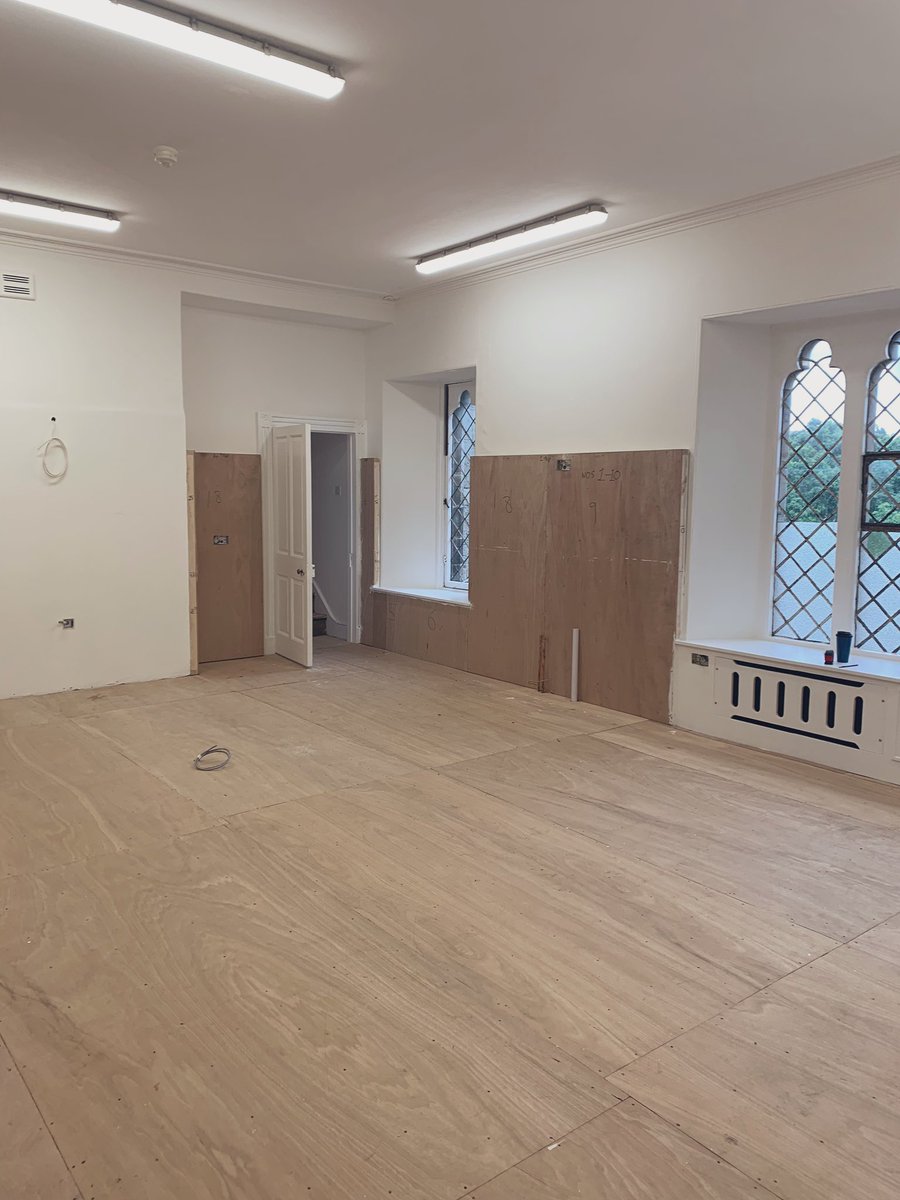 Prois6's tweet photo. First stage of works taking place @RabyCastle today, with stainless steel wall cladding being fitted from @LeighTec. This room has been totally transformed from when we first visited site... updates to follow ๐ #Rabycastle #kitchendesign #kitchenfitout #leightec #wallcladding https://t.co/LlF3Ve7JlO